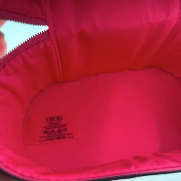 ✨ Miss Dior Essence Pink Vanity Pouch + Dior Perfume Sample ✨ - Picture 8 of 8